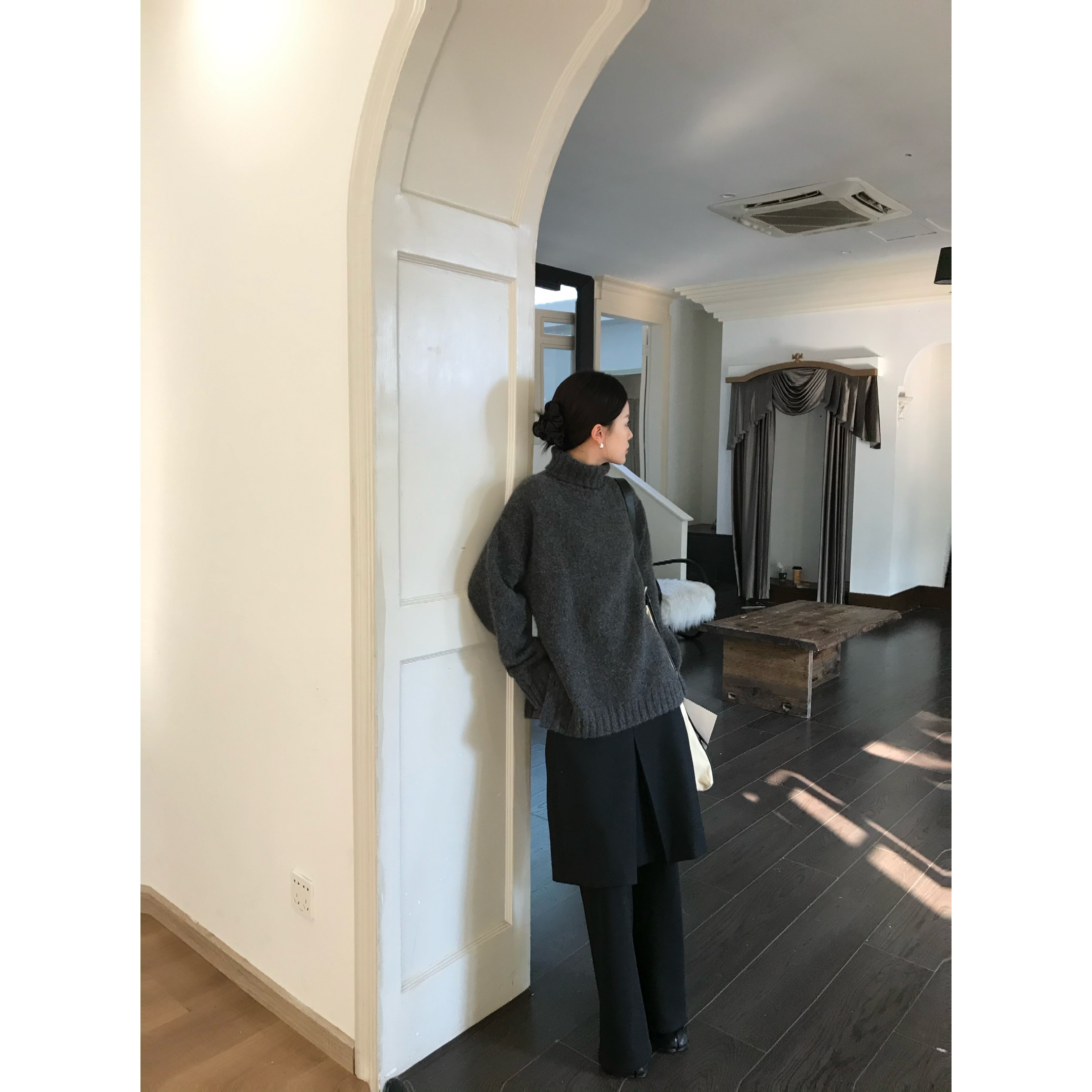 极简都市通勤中长款显瘦A字西裙