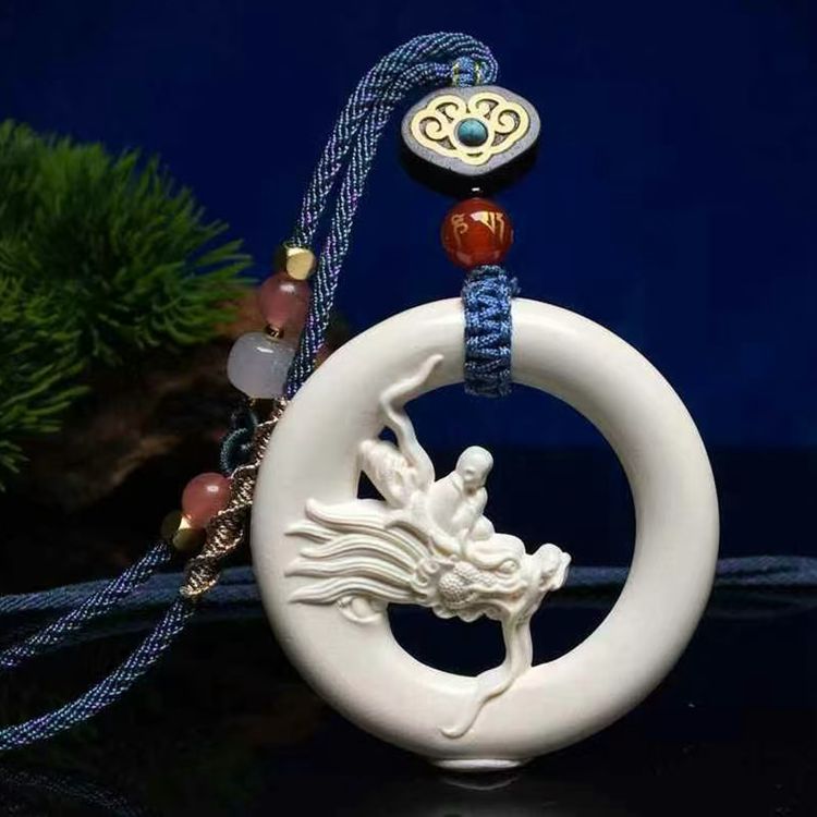 天然猛犸象牙雕刻龙圆牌吊坠挂件飞龙在天牙雕