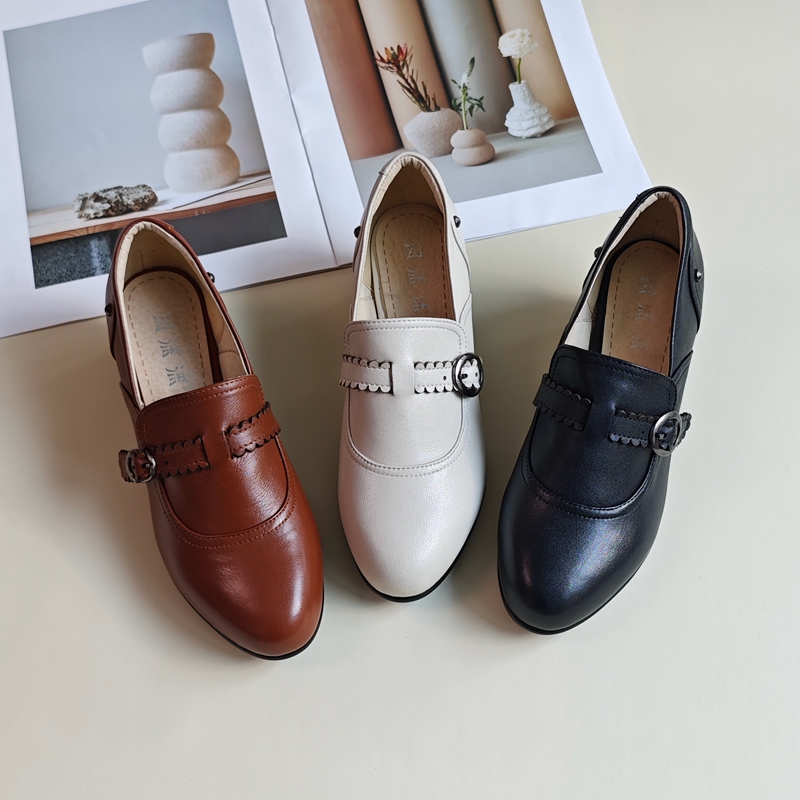 春秋季真皮圆头中粗跟深口女单鞋