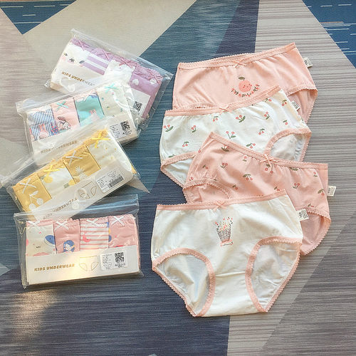 四条卡通可爱女内裤儿童棉