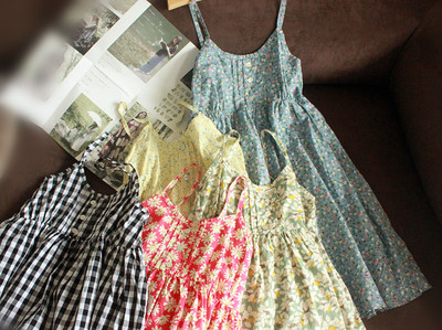 甜美纯棉水洗印花吊带裙