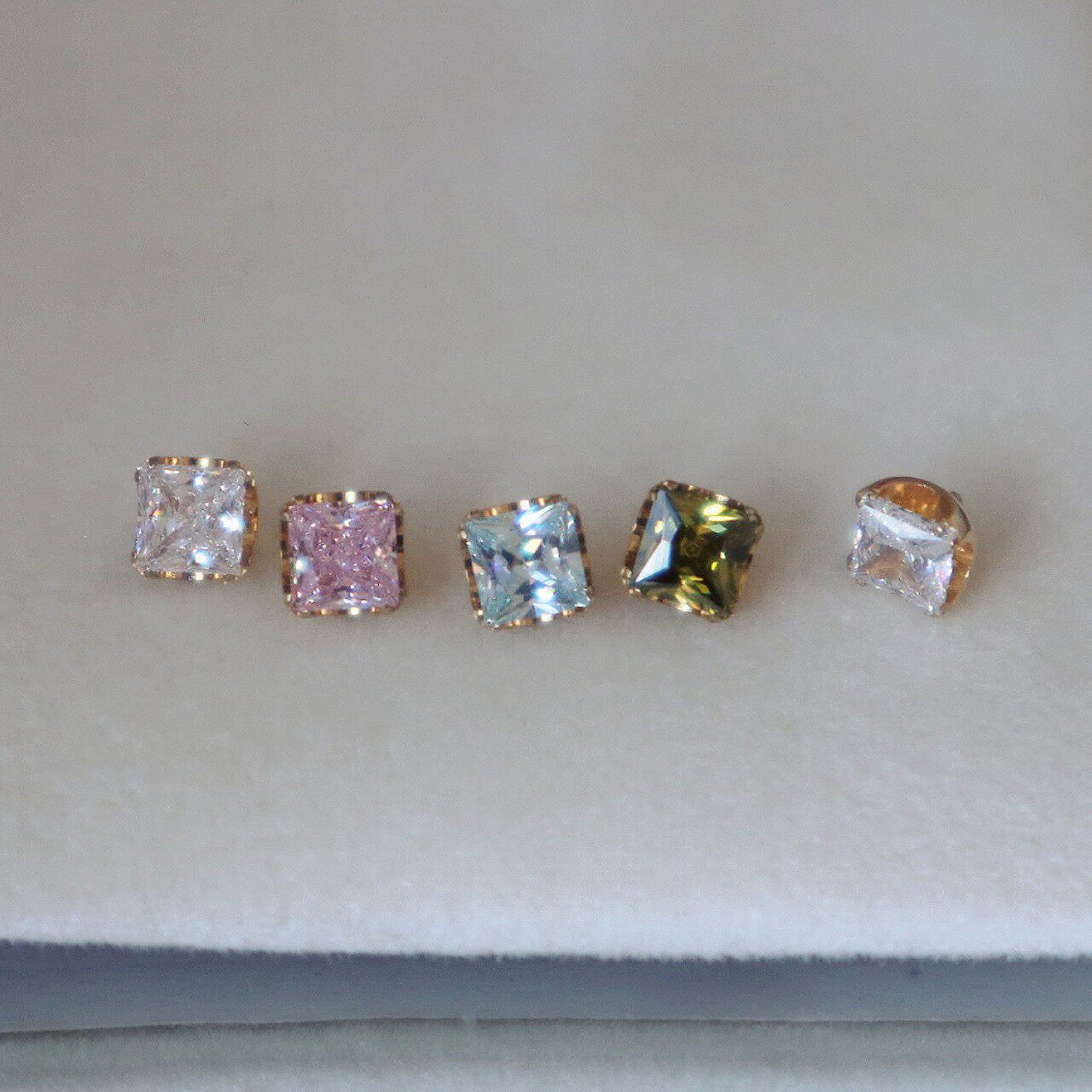 钛合金镀金公主方糖冰花切锆石高抛光16G内螺纹1.2耳骨耳垂耳窝钉