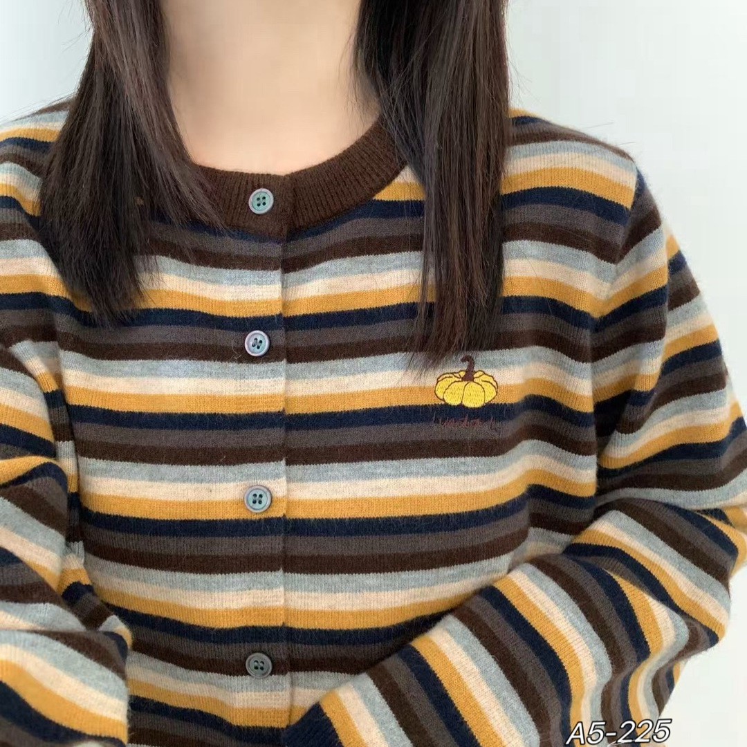 条纹针织单排扣小南瓜刺绣开衫
