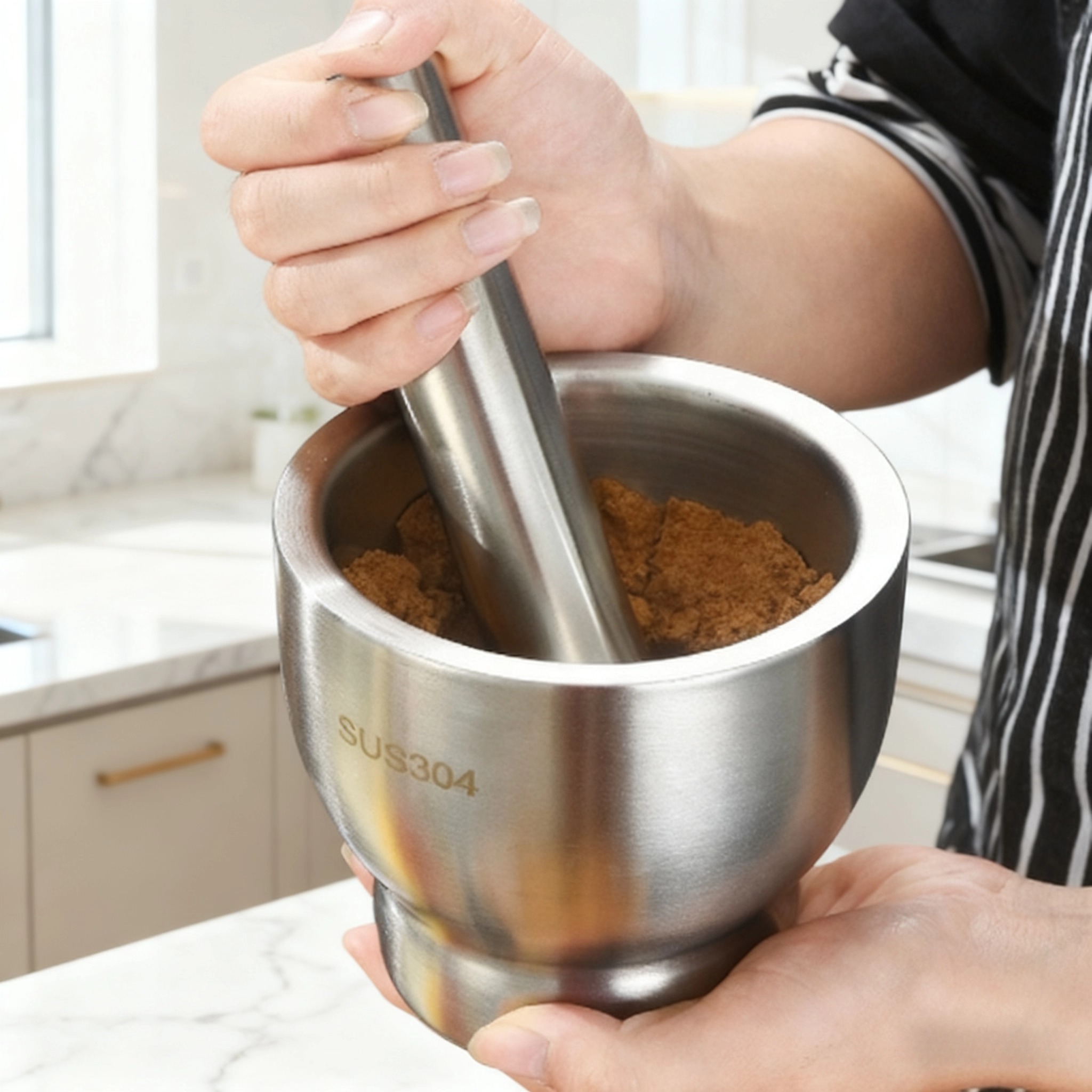 不锈钢捣蒜器家用捣碎罐手动