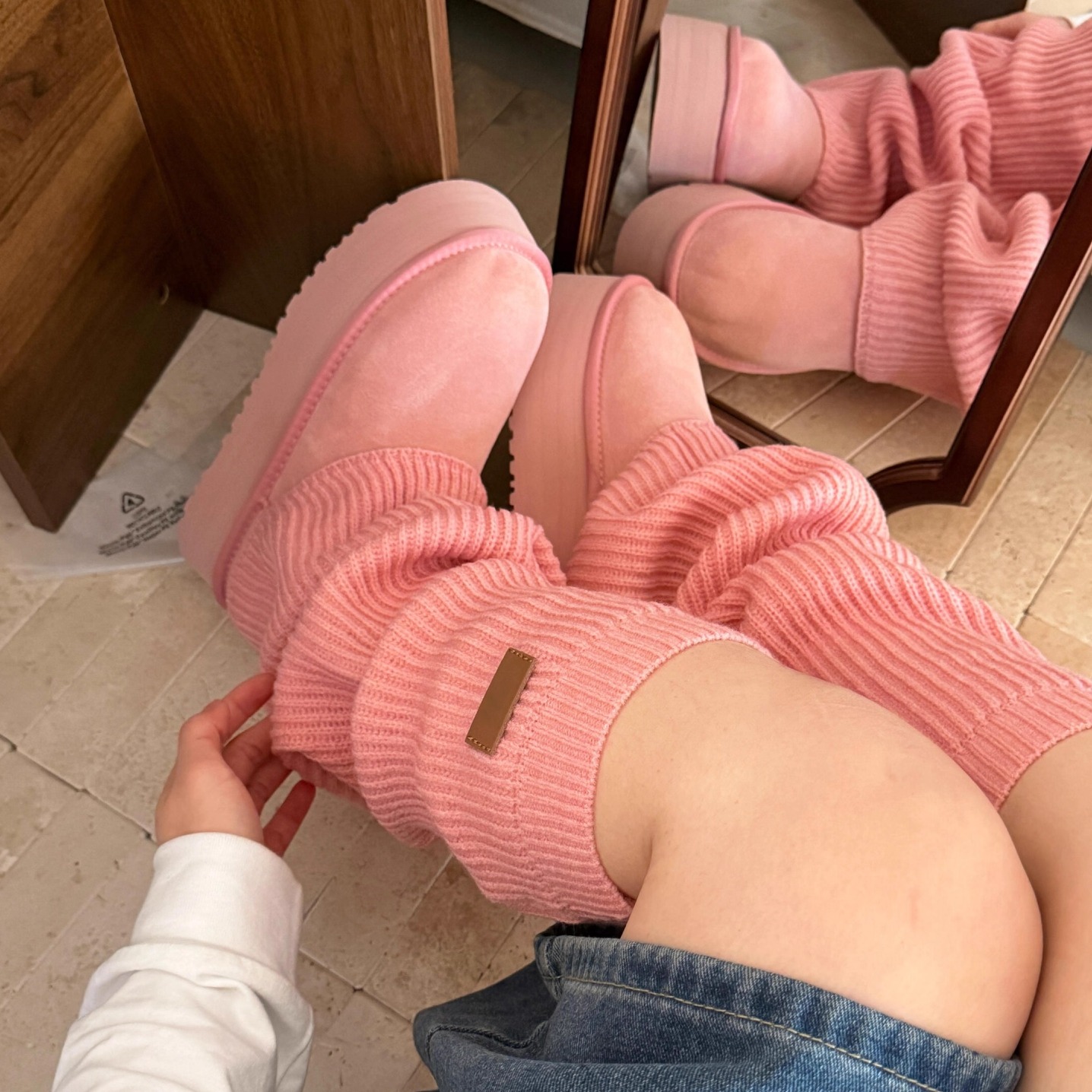 粉色针织羊皮毛一体雪地靴2025新款复古风圆头厚底套筒雪地棉靴子