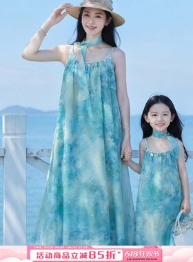 网红款亲子装夏装连衣裙日韩洋气夏季吊带裙子女孩海边沙滩裙度假