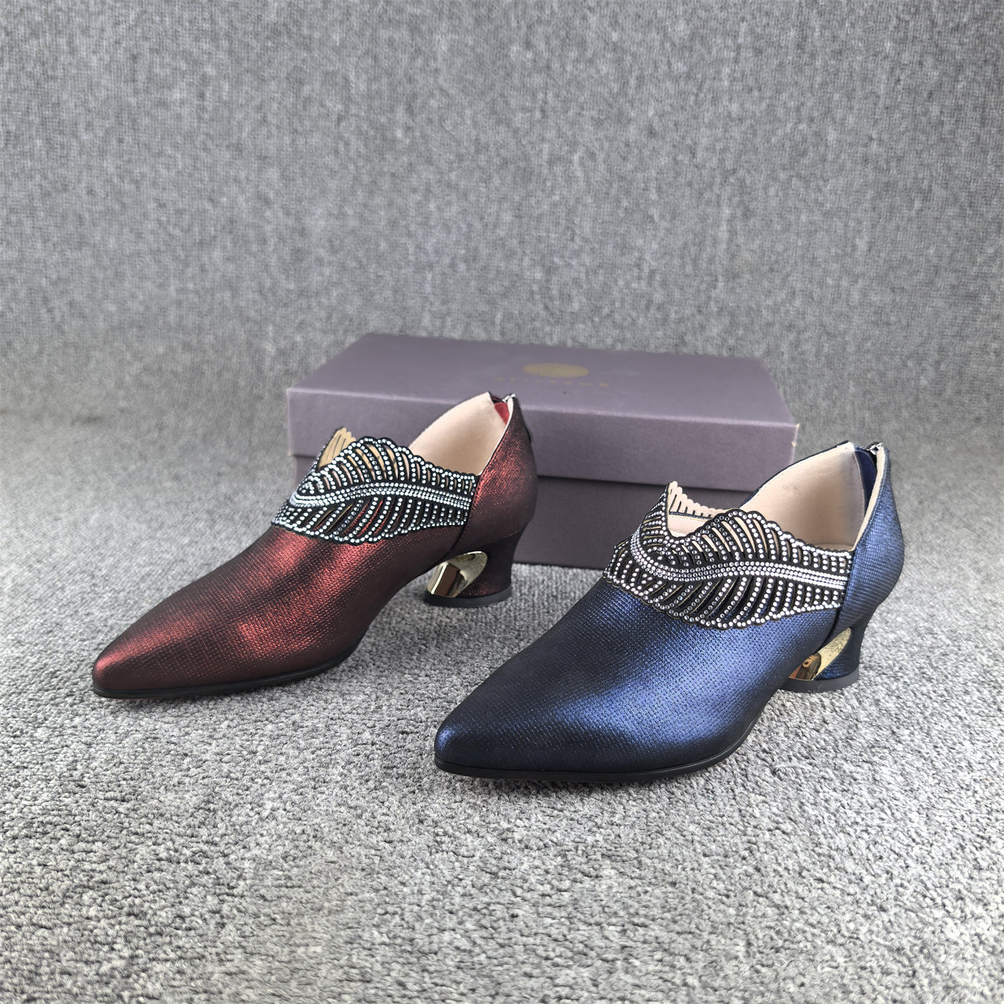 断码处理压纹羊皮民族风深口单鞋女春秋款尖头中跟真皮女鞋后拉链,女鞋,深口单鞋,淘宝优惠券,粉丝福利购,淘宝优惠卷