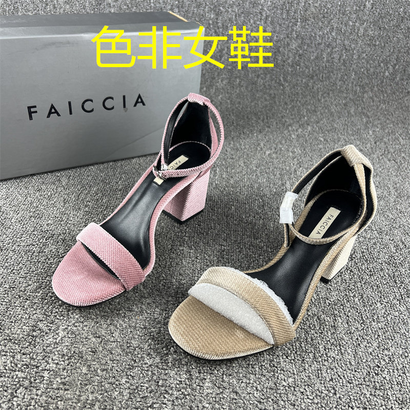 瑕疵撤柜断码处理时尚百搭真皮小众感凉鞋女夏季新款露趾搭扣粗跟