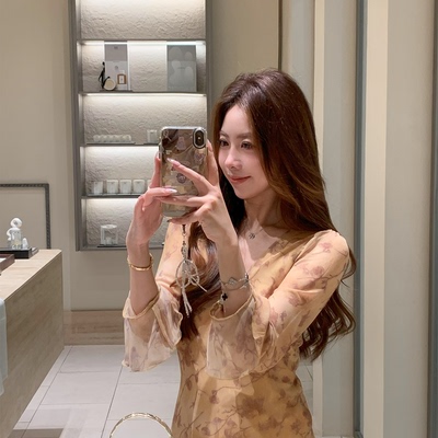 Baby61烟沉秋鸢斜裁碎花连衣裙