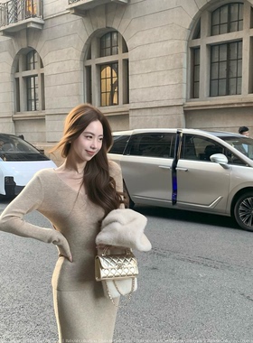 Baby61【裸感慕斯】软糯羊毛针织修身上衣半身裙两件套装