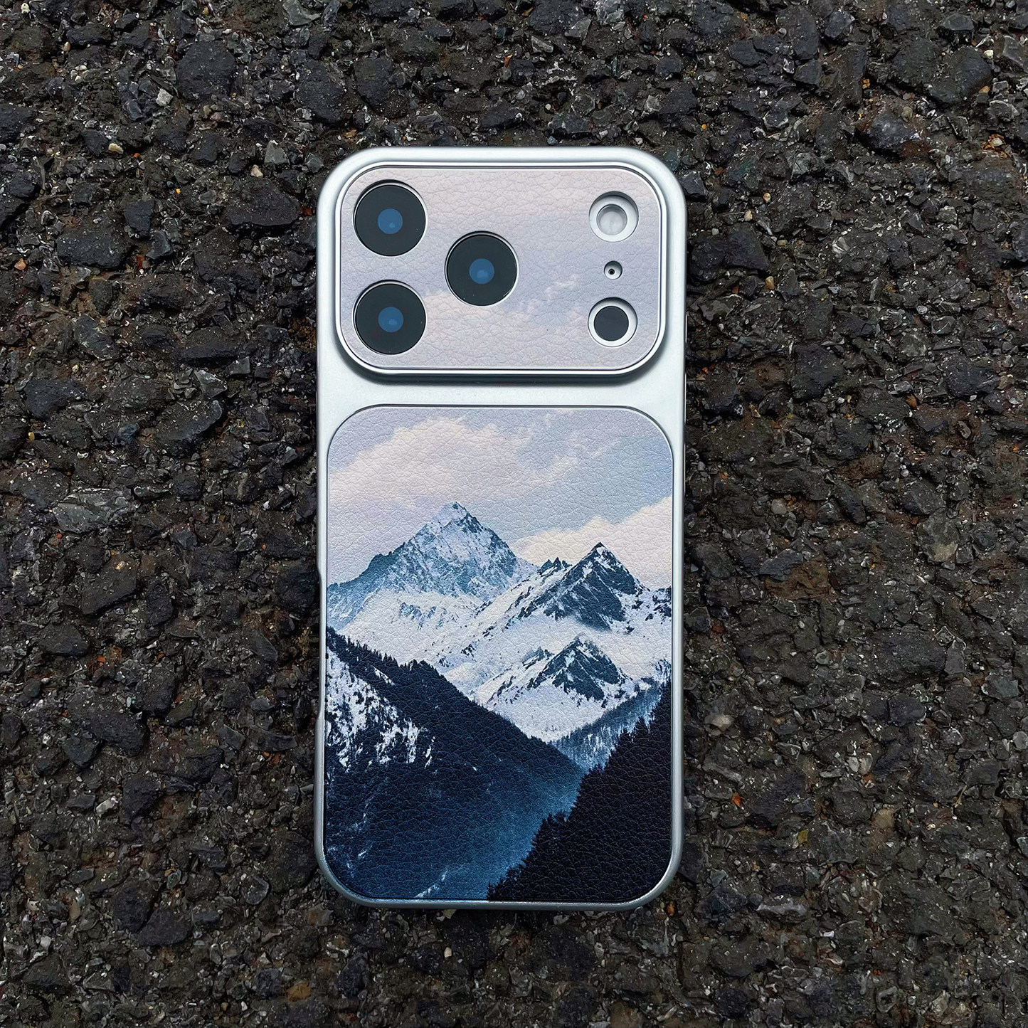向云端。ins治愈系雪山风景适用苹果17手机壳iPhone16promax高级感华为mate80magic7vivoX300一加15