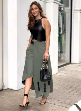 2025 new style fashionable sleeveless halter neck short top