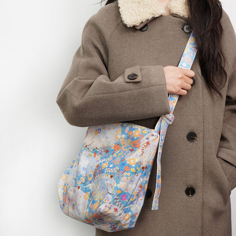 liberty印花斜挎包蛇年限定高级感可调节肩带款腋下包通勤单肩包,箱包皮具/热销女包/男包,托特包,淘宝优惠券,粉丝福利购,淘宝优惠卷