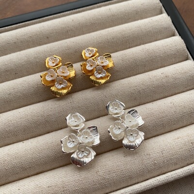 古法轻奢双层叠瓣花簇耳钉金属拉丝时尚耳环浪漫优雅高级感耳饰女