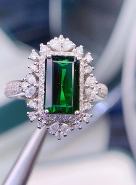 18k金镶嵌天然全净体铬碧玺戒指男女款情人节生日礼物3.39克拉