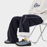 藏青色