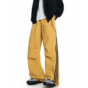 三条杠校服裤子男款春秋季美式高街褶皱小众设计感条纹拼接运动裤图片