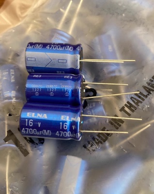 16V4700UF伊娜ELNA蓝袍电容器