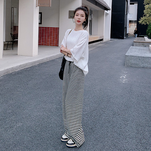 松驰感T恤条纹阔腿裤套装女夏巨好看休闲减龄爆款运动风两件套图片
