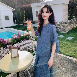 清冷松弛感穿搭套装裙女夏新款小香风不规则流苏上衣半身裙两件套图片