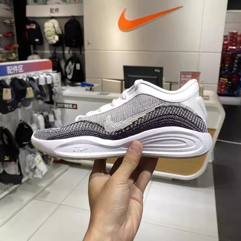 NIKE耐克秋季男子G.T. HUSTLE ACADEMY EP运动篮球鞋FJ7808-100