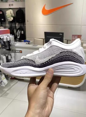 NIKE耐克秋季男子G.T. HUSTLE ACADEMY EP运动篮球鞋FJ7808-100
