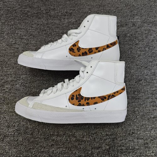 耐克Nike Blazer Mid 77米白蛇纹复古休闲板鞋DA8736-101