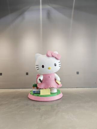 现货 原版 凯蒂猫 hello Kitty雕像模型rocket 火箭工作室