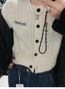 欧洲站2023冬季新款女潮时尚休闲麻花字母贴标圆领全羊毛毛衣开衫