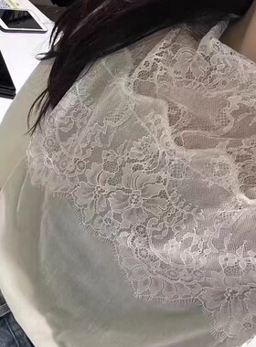 欧洲站2024冬季新款女时尚气质蕾丝拼接立领套头长袖丝绒衬衫上衣