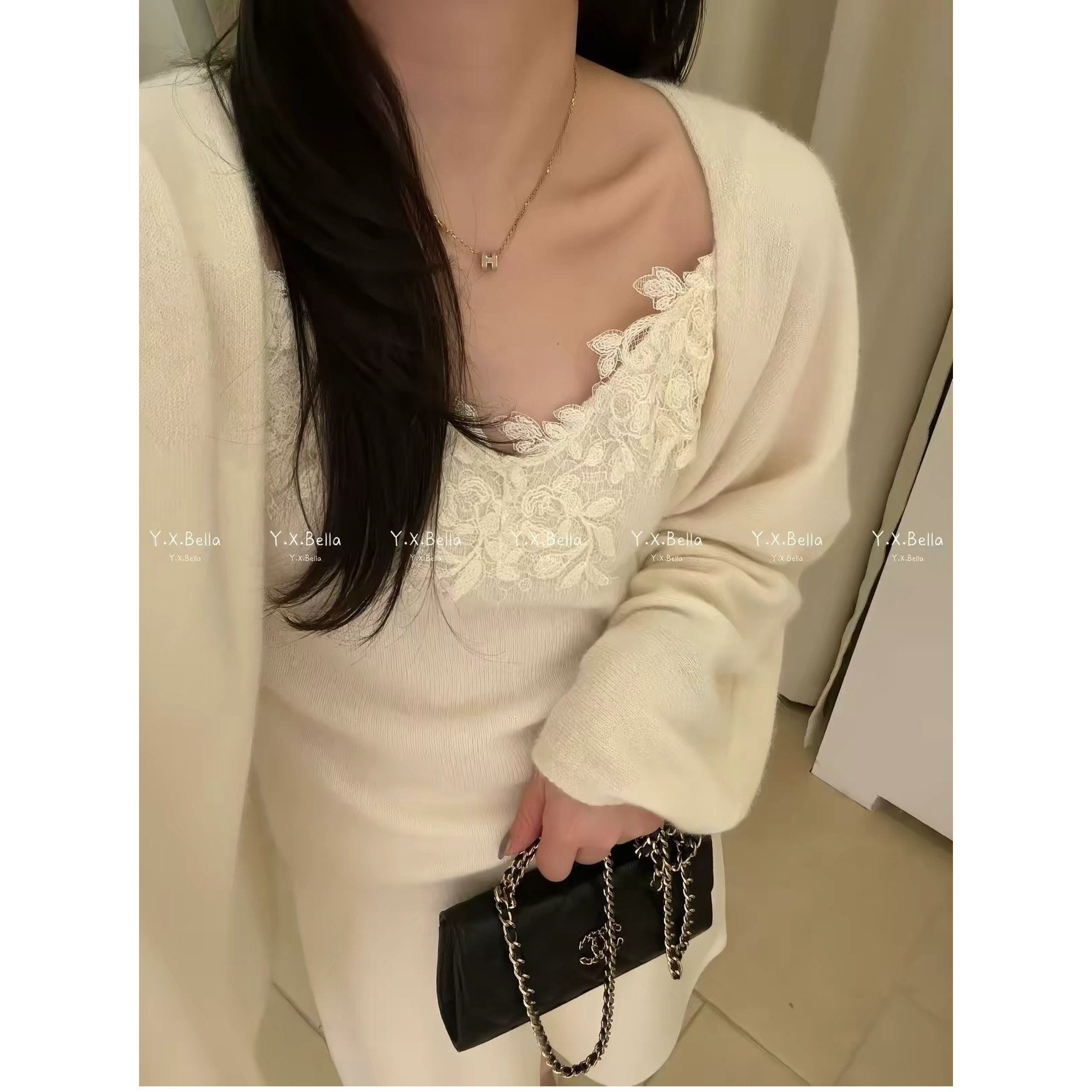 韩版温柔蕾丝边V领羊毛针织吊带女欧洲站2026秋季新款打底背心