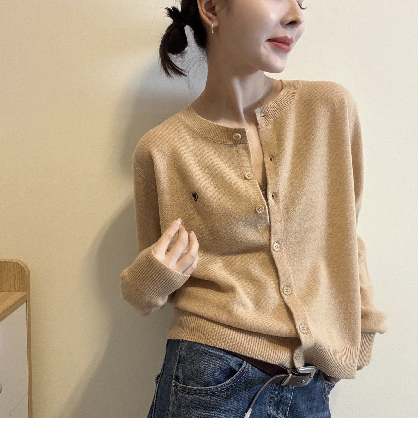 休闲刺绣圆领长袖羊毛针织开衫女欧洲站2026秋季新款欧货外套上衣