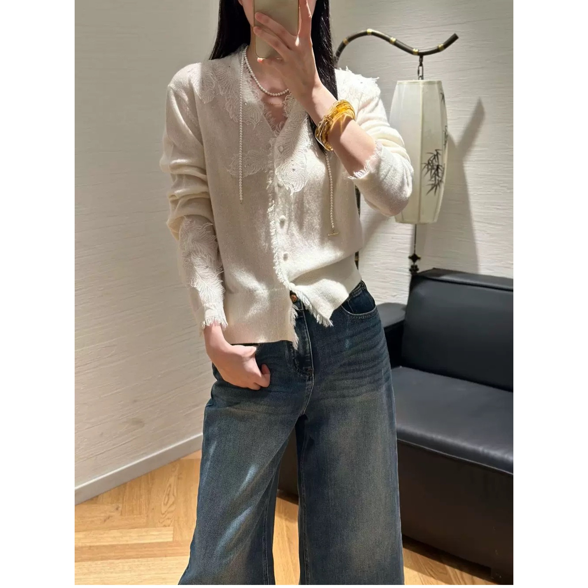 欧洲站2025秋季新款欧货女潮时尚重工蕾丝V领亮片羊毛针织开衫