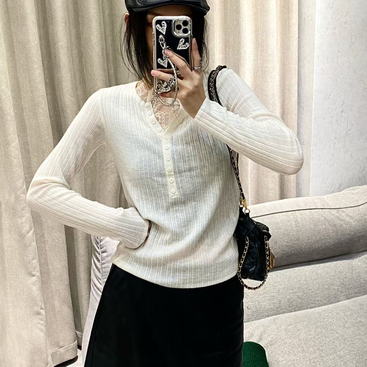 欧洲站2025秋冬新款欧货女纯色百搭剪口蕾丝边套头打底羊毛针织衫