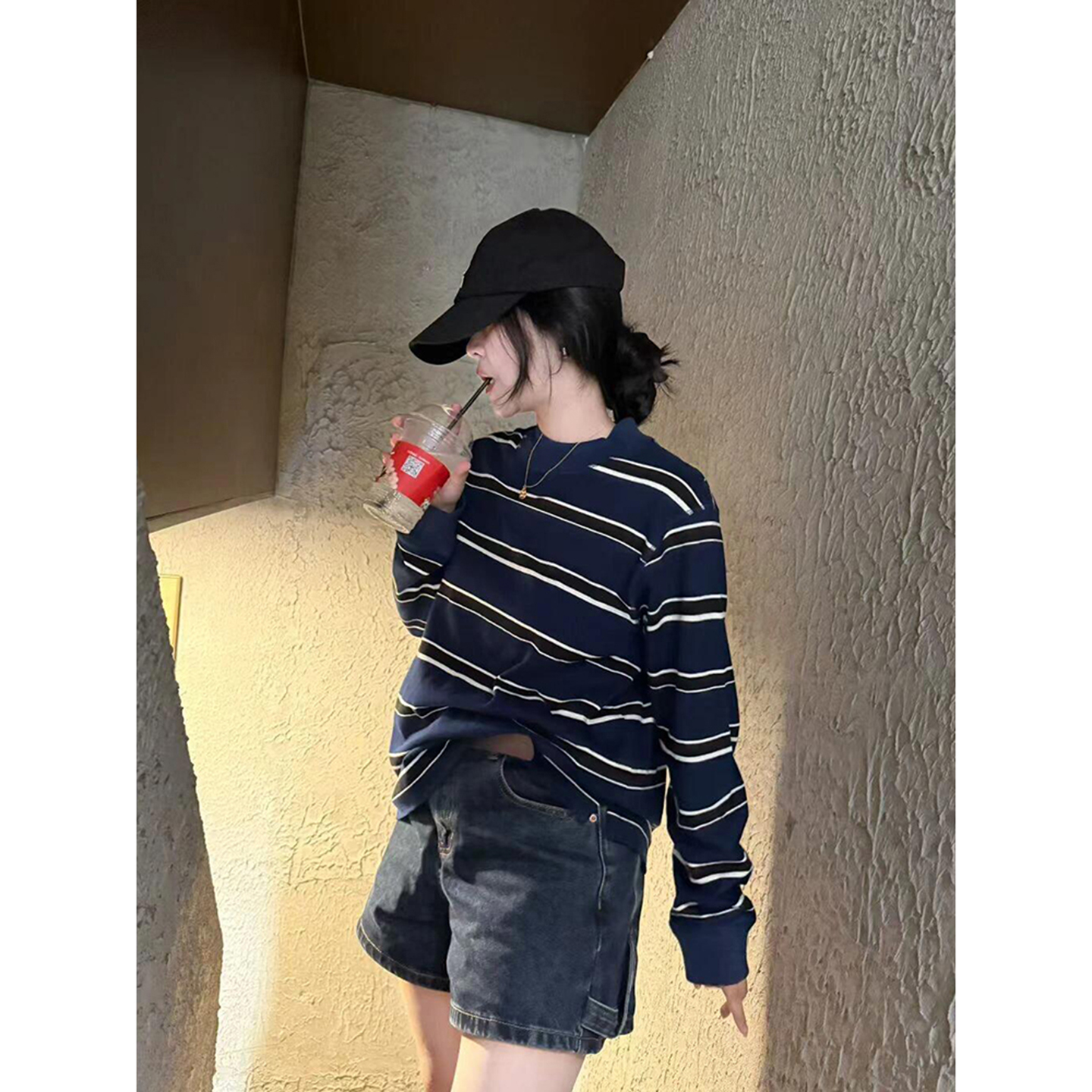 高级感复古撞色条纹圆领卫衣女
