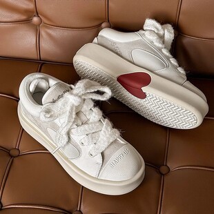 2025新款小众厚底增高鞋子男女同款百搭休闲鞋考拉灰爱心情侣板鞋