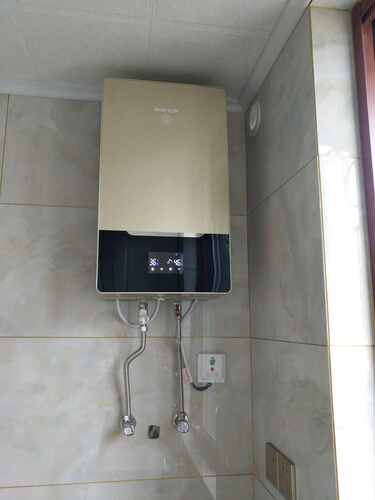 电热水器智能恒温浴缸即热式