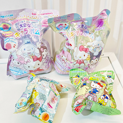 现货日本三丽鸥儿童泡澡球sanrio内含卡通玩具公仔洗澡浴盐沐浴球