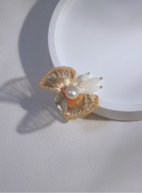 蝴蝶结戒指金色珍珠百搭气质设计师原创手工时尚高级感简约礼物