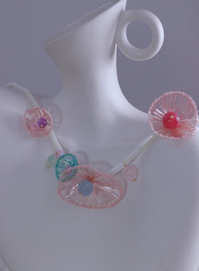 粉色系多巴胺项链少女心设计师原创锁骨链萤石海蓝宝设计感