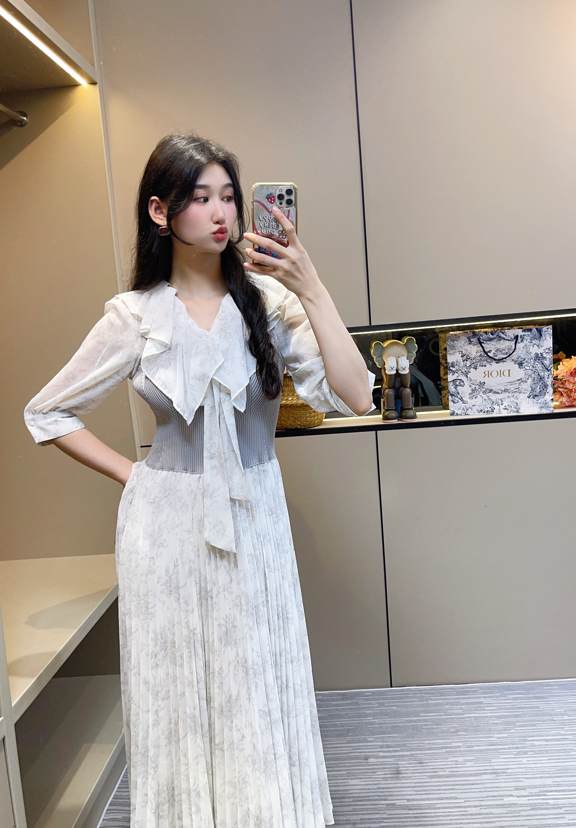 Seven77家23年夏秋甜美仙女荷叶边系带收腰百褶连衣裙
