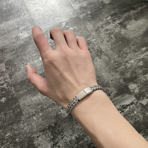 极简气质百搭钛钢双层手链