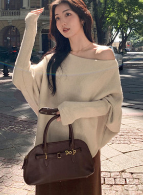 大码不规则一字肩针织衫上衣女