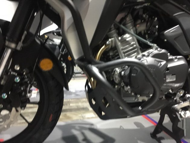 珠峰凯越zf400x/zf400f摩托车下保险杠