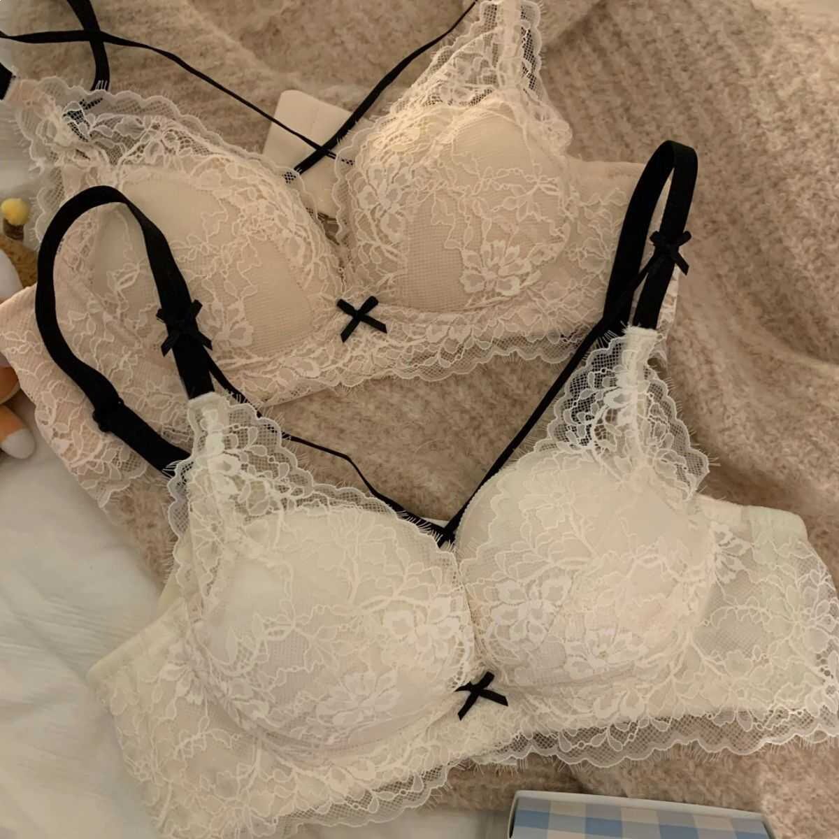 白色法式蕾丝内衣女小胸聚拢收副乳防垂无钢圈纯欲性感交叉带文胸