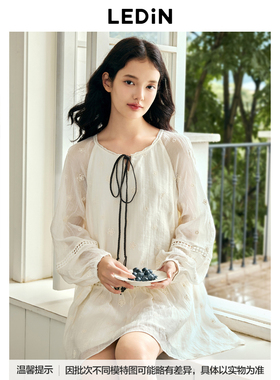 【商场同款】乐町清透镂空A版俏皮连衣裙秋新款娃娃裙C1FAE3422