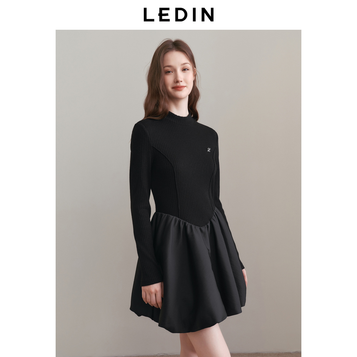 气质立领  花苞裙