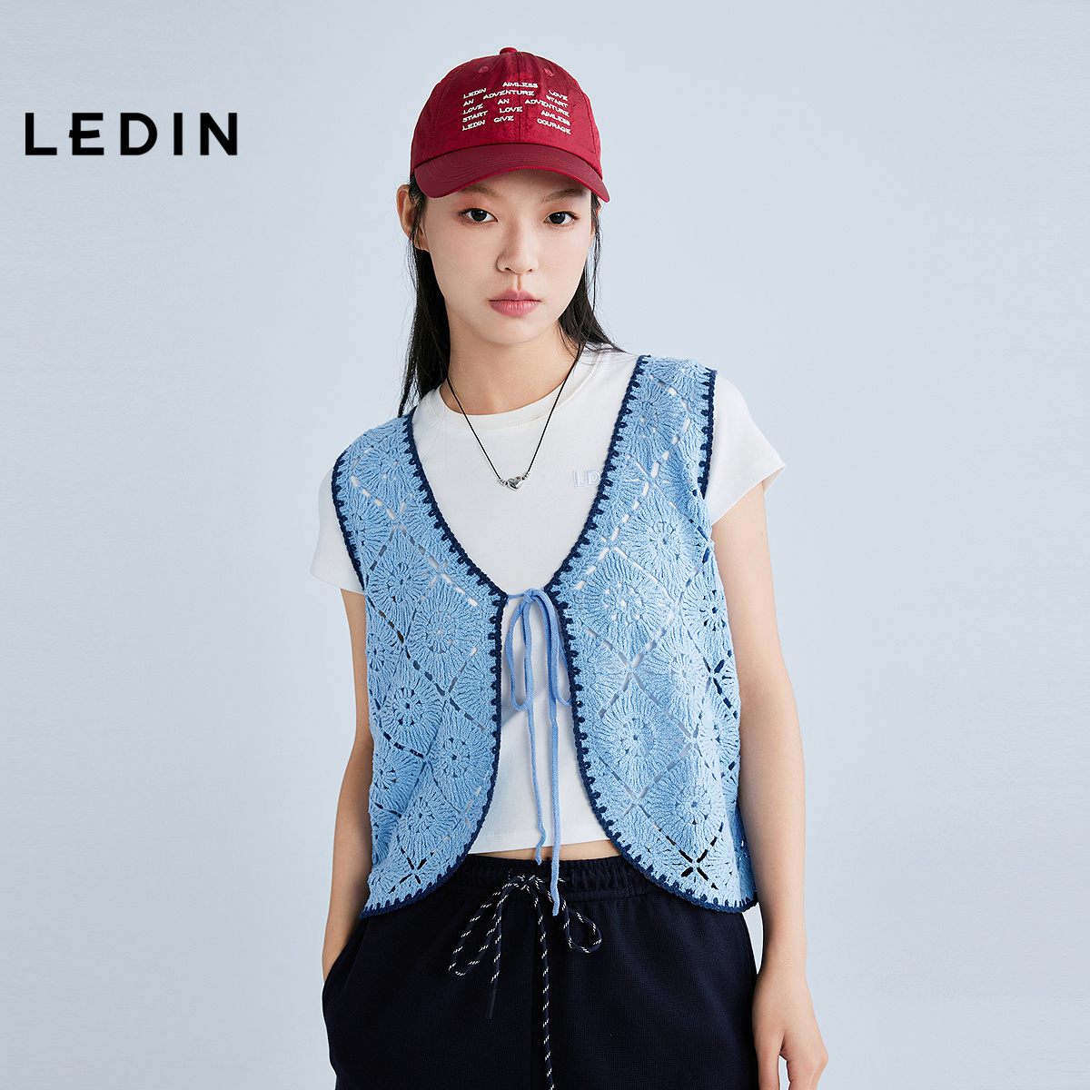 【商场同款】乐町钩花镂空线背心夏蓝色设计感针织外套C2EFF2511