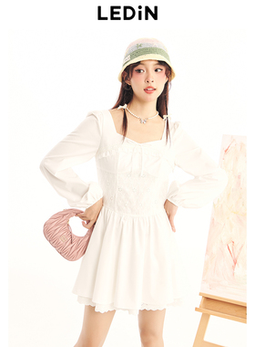 乐町春季新款俏皮方领连衣裙显瘦裙子C1FAE1523