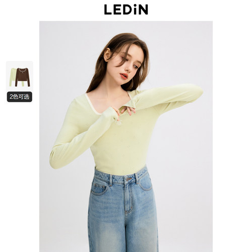 撞色方领修身版型